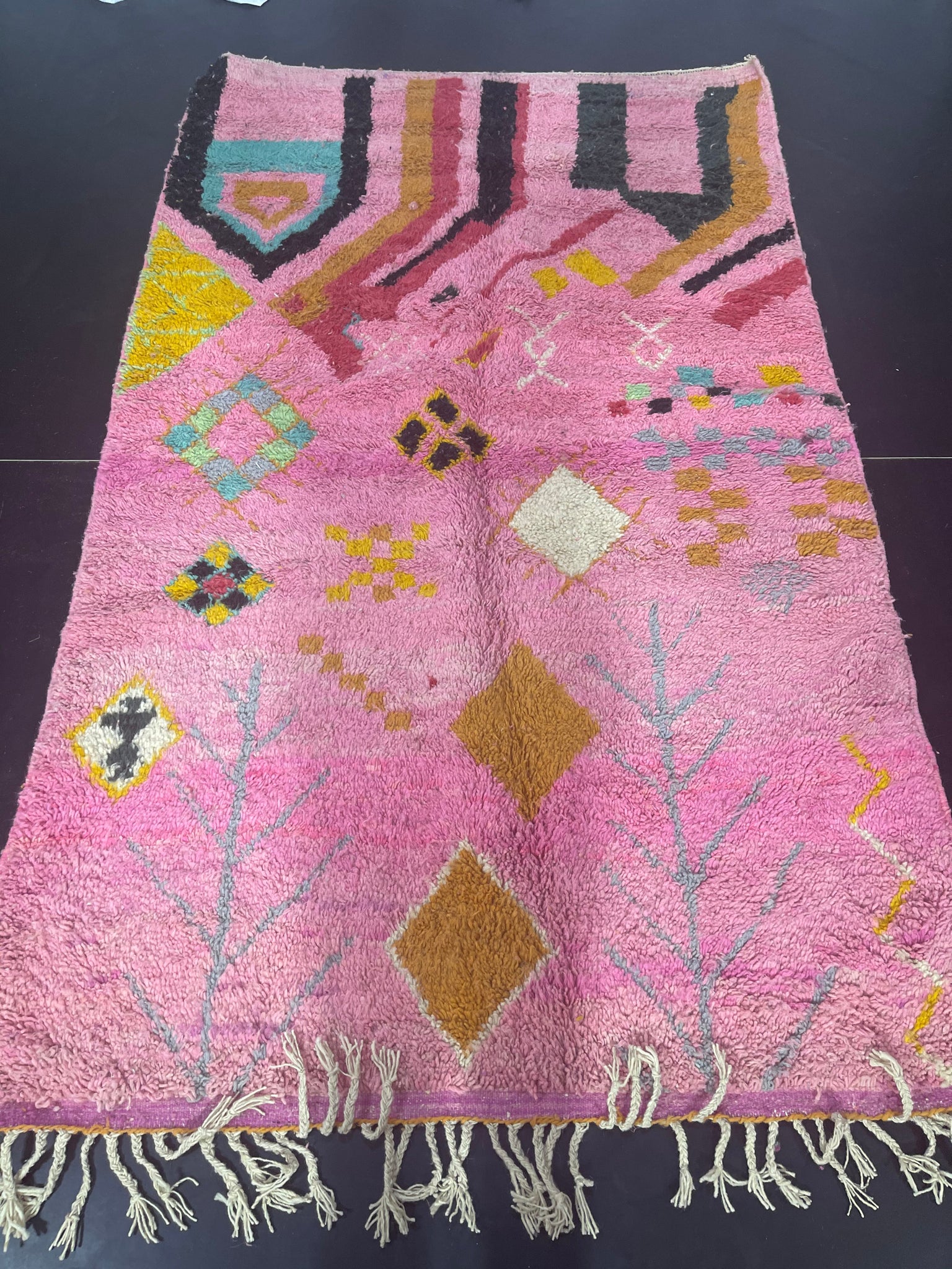 Fabulous Handmade Rug - craftkechbrand