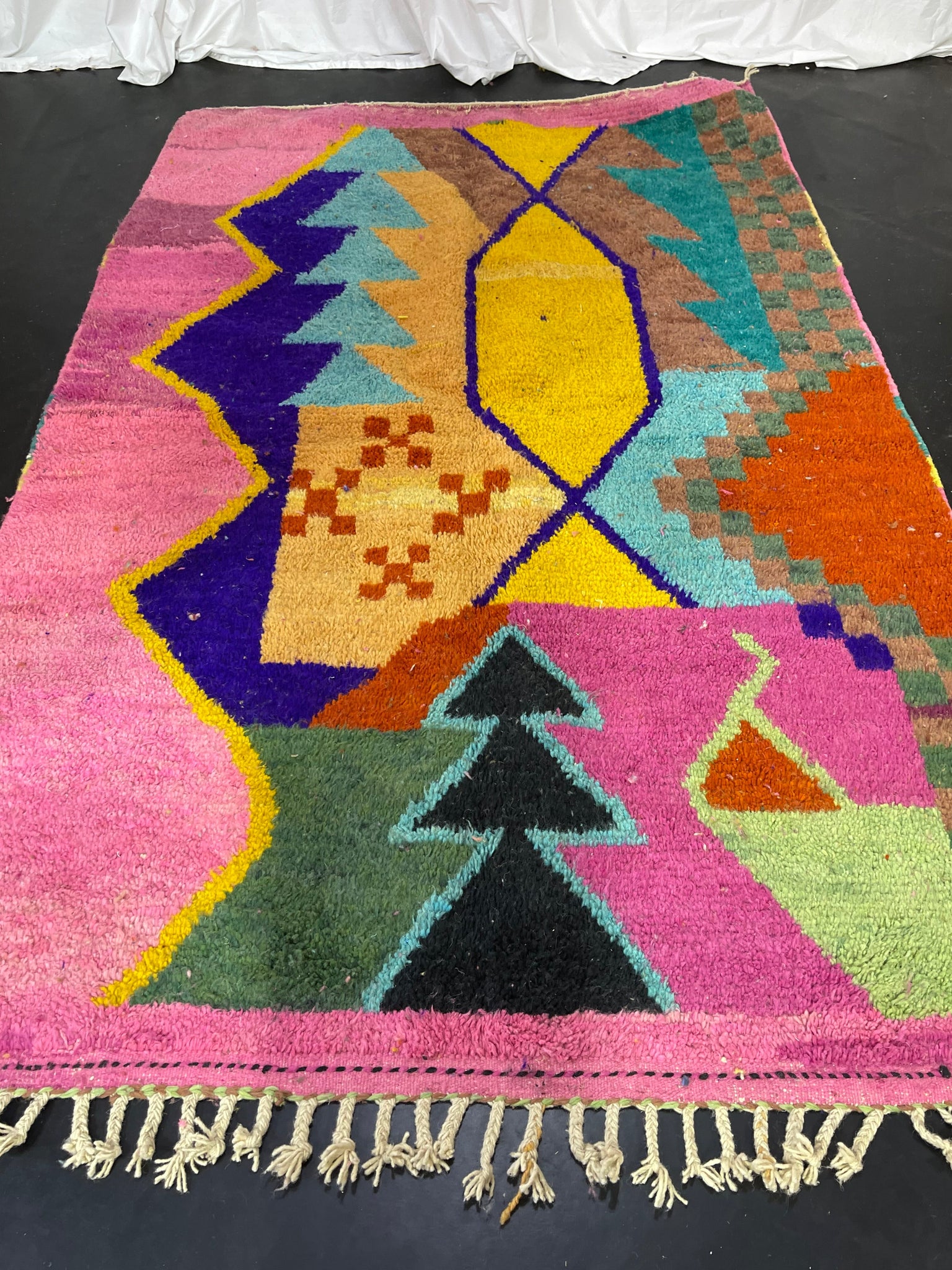 Gorgeous Abstract Rug - craftkechbrand