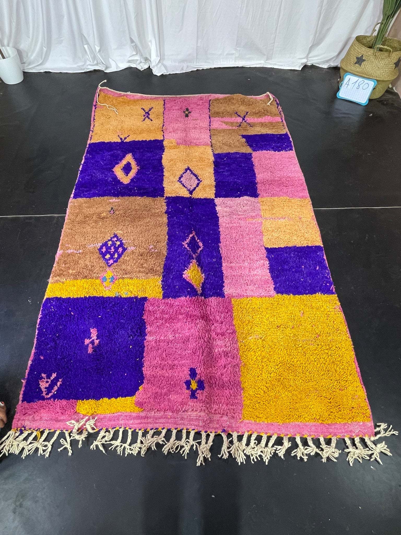 Fabulous Handmade Rug - craftkechbrand