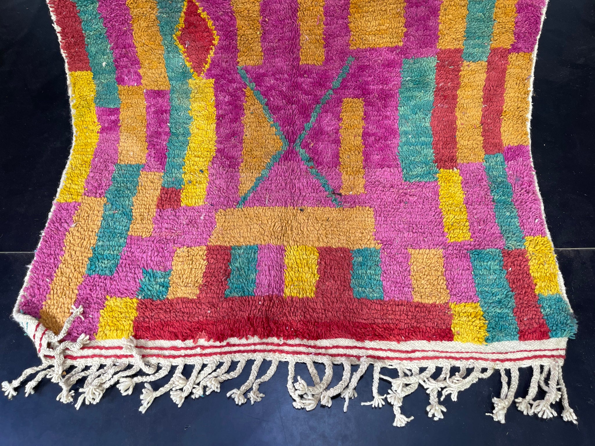 Fabulous Handmade Rug - craftkechbrand