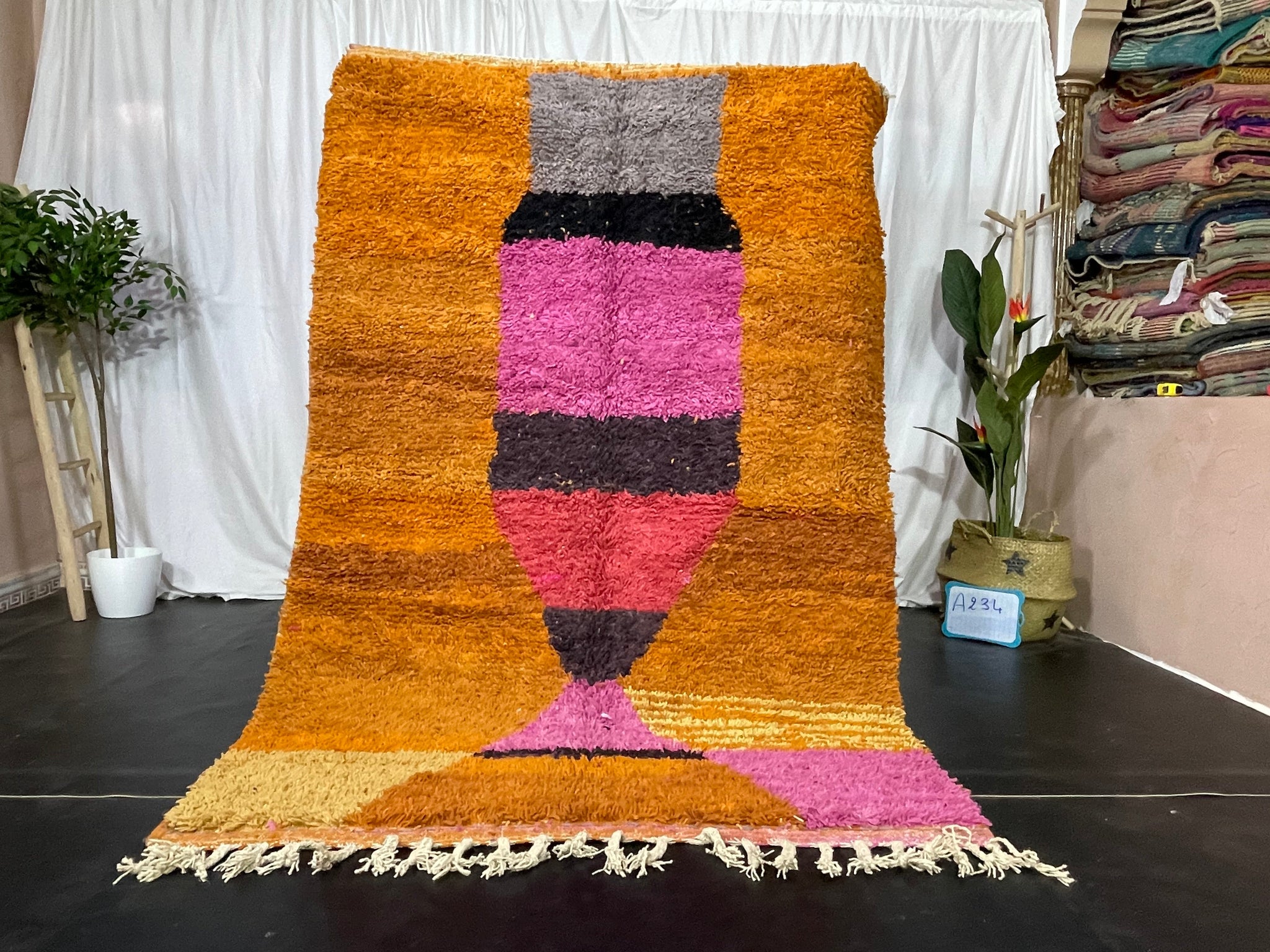 Fabulous Handmade Rug - craftkechbrand