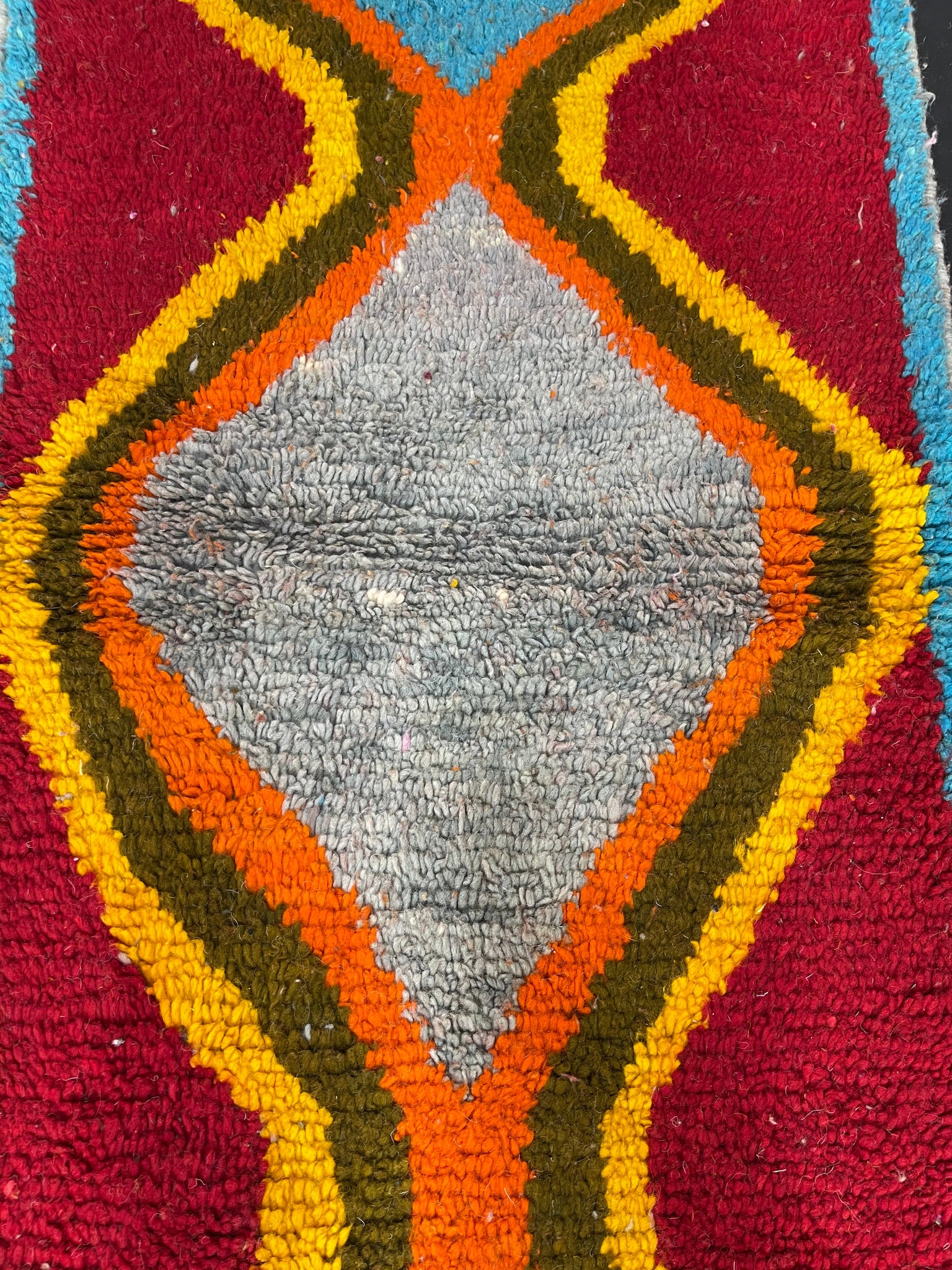 HANDMADE MOROCCAN RUG - craftkechbrand