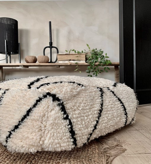 Beni Ourain Floor Cushion – White and Black - Craftkech™